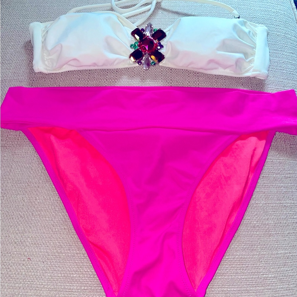 Victoria’s Secret bikini set